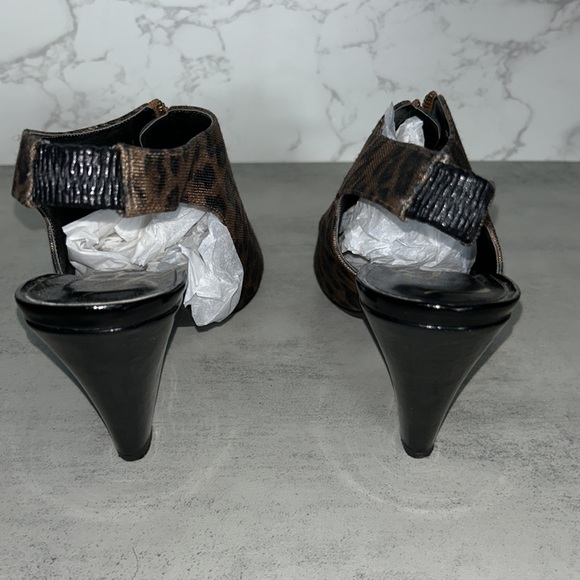 J Renee Leopard Viento-Faleo Heels - Picture 4 of 5